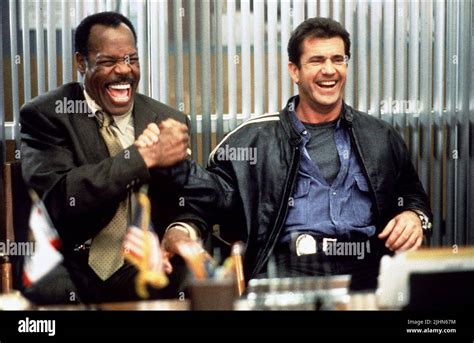 DANNY GLOVER, MEL GIBSON, LETHAL WEAPON 4, 1998 Stock Photo - Alamy