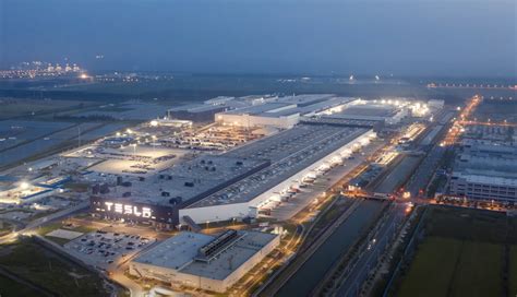 Tesla China gives sneak peek at Giga Shanghai operations with new video series | LaptrinhX / News