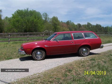 IMCDb.org: 1974 Ford Pinto Wagon in "The Manitou, 1978"