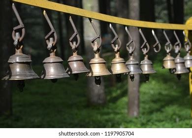 4 Piece Full Bell Sound Images, Stock Photos & Vectors | Shutterstock