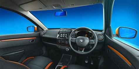 Kwid [2015-2019] Interior Image, Kwid [2015-2019] Photos in India - CarWale