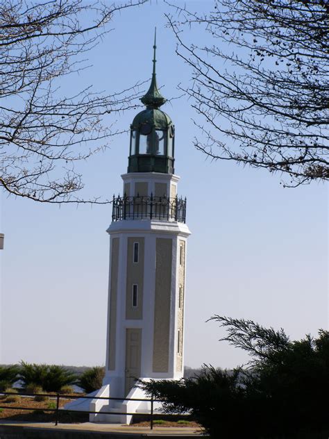 Bray's or Rockwell Lighthouse, Lake Winnebago | Lighthouse photos, Ferry building san francisco ...