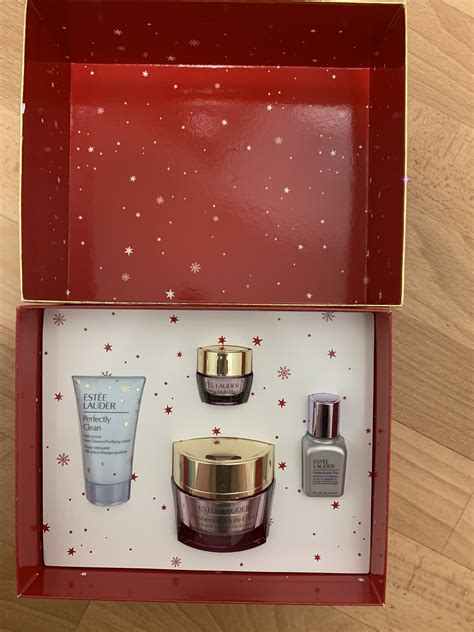 Estee lauder gift set | ThePrizeFinder Winner