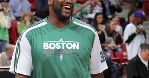 Shaq Does Not Practice For Celtics - CBS Boston