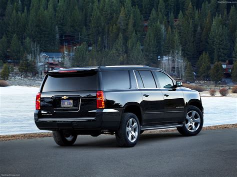 Chevrolet Suburban SUV 2015