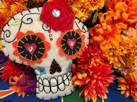 Dia De Los Muertos Party Ideas: DIY Decorations, Accessories, Recipes and More! - Apollo Box Blog