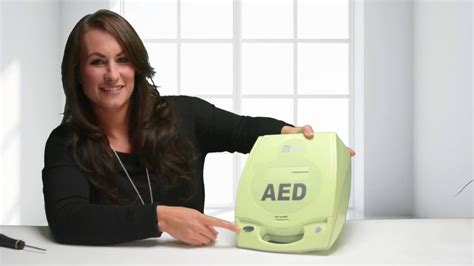 ZOLL® AED Plus® Battery Replacement - YouTube