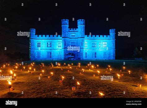 Leeds castle floodlit Stock Photo - Alamy