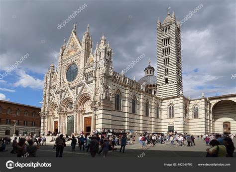 Cathedral of Siena, Italy – Stock Editorial Photo © JanKranendonk ...