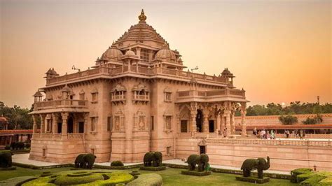 Prime conspirator in Akshardham temple terror attack case held in Ahmedabad