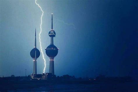 Ladies who do lunch in Kuwait: A Stormy Night At The Kuwait Towers