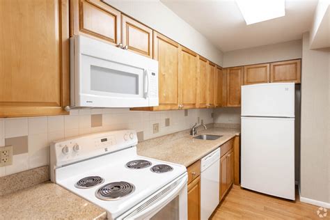 Maxon Towers - Apartments in Squirrel Hill, PA | Apartments.com