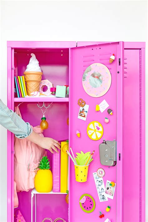 Locker Decoration Ideas : Lockers, Locker decorations and 5th grades on Pinterest - Diy lockers ...