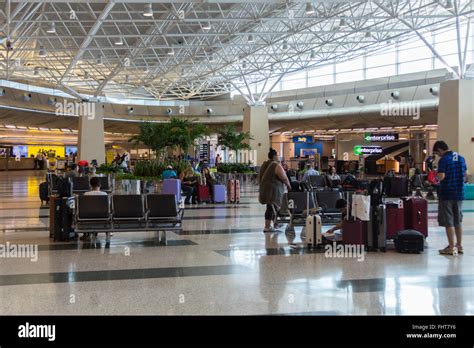 Miami airport car rental center Stock Photo - Alamy