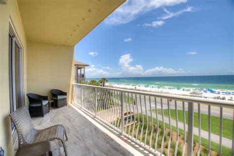 Beach Retreat #302 | 3 Bedroom Gulf Front Condo in Destin, Pets OK | Destin FL Rentals