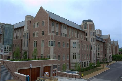 Olin Business School | Our Work in St. Louis | Smith Masonry