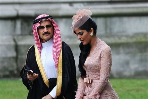 Saudi Arabia announces arrest of billionaire Prince Alwaleed bin Talal ...