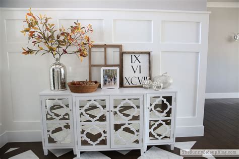 Mirrored console table - ready for fall! - The Sunny Side Up Blog