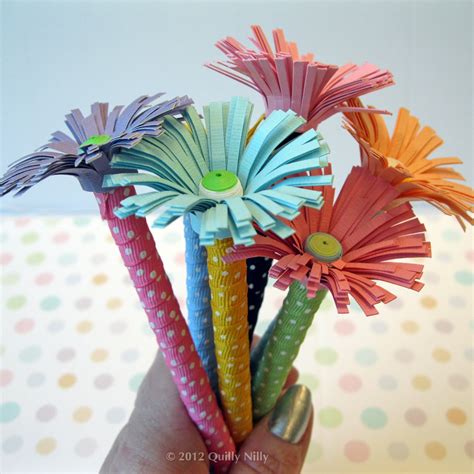 Quilly Nilly: Fringed Flower Pens