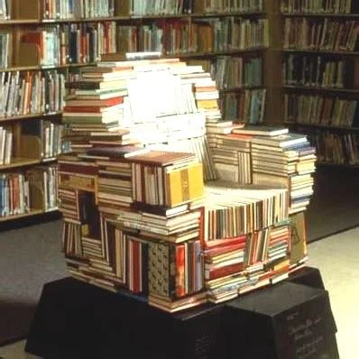 HomelySmart | 10 Great Ways To Repurpose Old Books - HomelySmart