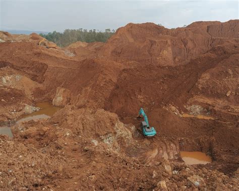 Indonesia plans EV incentives while deaths of miners mount - Rest of World