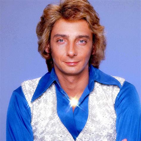 Barry Manilow says he likes being middle-of-the-road king (1976) - Click Americana