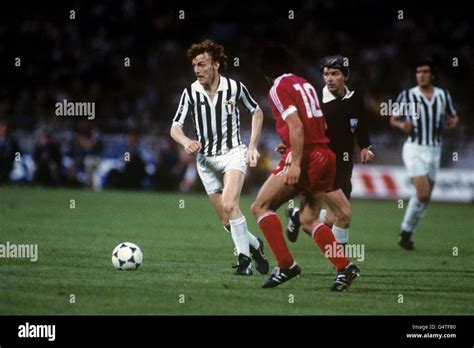 Soccer - 1983 European Cup Final - Hamburger SV v Juventus - Olympic ...