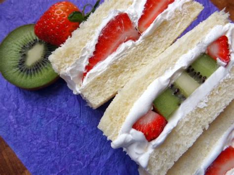 Fruit Sandwich recipe | How to make fruit sandwhich | HungryForever