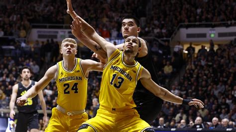 How to watch Michigan vs. Iowa basketball livestreams: Game time ...