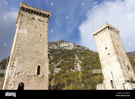 Cantelmo castle hi-res stock photography and images - Alamy