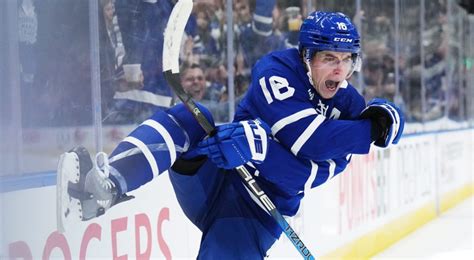 Quick Shifts: Mitch Marner is soaring through the scrutiny