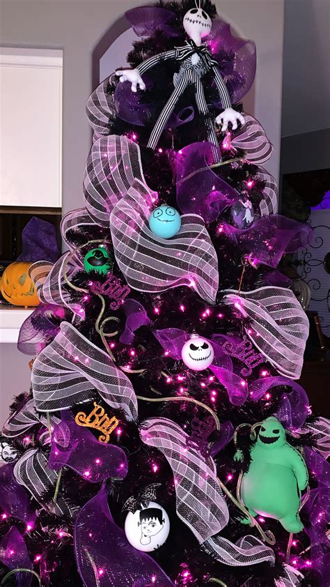 Nightmare before Christmas Halloween tree | Nightmare before christmas tree, Nightmare before ...