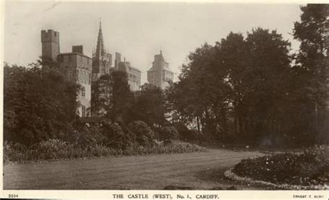 Cardiff Castle & Bute Park | Parks and Gardens (en)