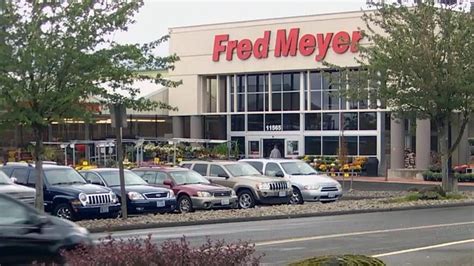 Fred Meyer, QFC workers ready to go on strike Friday