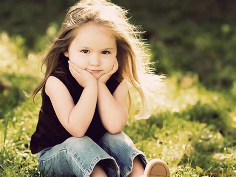 Little Women : Pretty blonde little girl with autumn background - Kids ... : Finally saw little ...