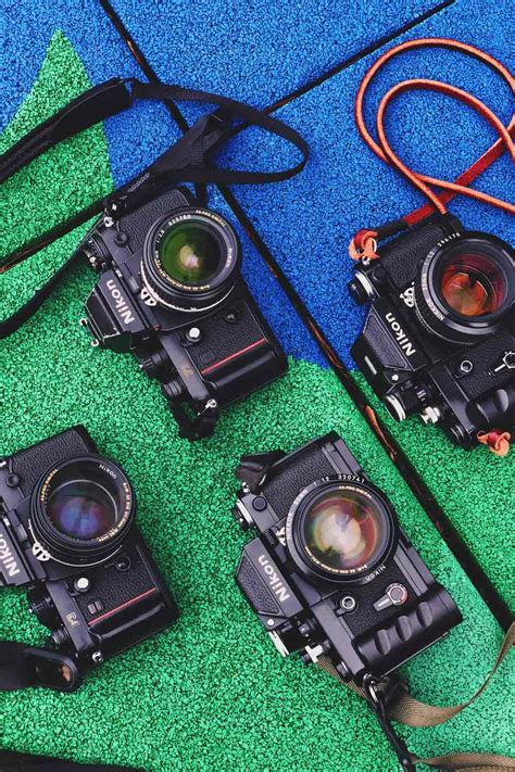 Things to Know Before Buying a Film Camera - SLR vs Rangefinder - Tahusa