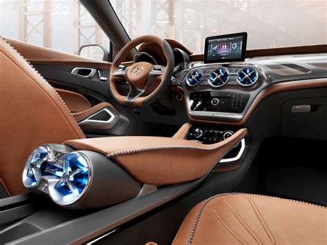 Mercedes-Benz Concept GLA Interior - Car Body Design