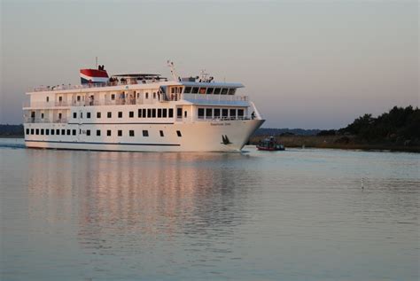 Sneads Ferry, NC : Eastern Cruise the "American Star" as it heads down ...