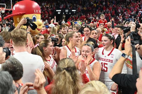 Nebraska women’s basketball sets television viewership record - Yahoo ...