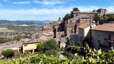 Orvieto Travel Guide: What To See, Do And Eat