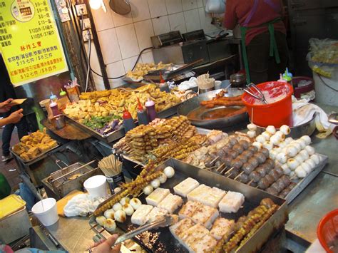 Hong Kong Street Food / LUCY LOVES TO EAT