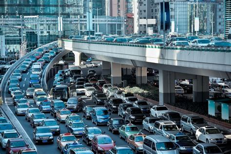 'Phantom' Traffic Jams Are Real — And Scientists Know How to Stop Them | Live Science