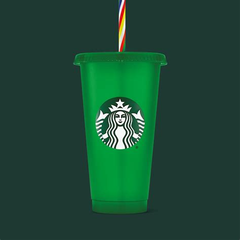 Green Starbucks Cup 2025 - Sonja Eleonore