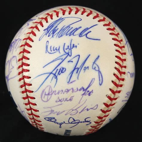 Lot Detail - 2000 New York Yankees World Series Champions Team Signed OML Selig Baseball w/ 28 ...