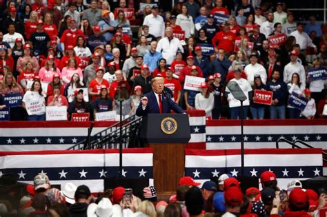 How Many Attended Trump’s North Carolina Rally? Crowd Photos | Heavy.com