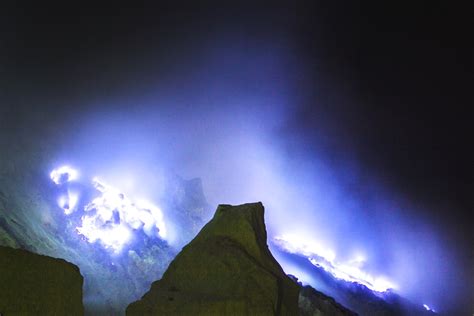 Ijen Crater Blue Flames - IJEN CRATER, IJEN BLUE FIRE, IJEN TOUR