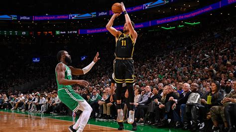 Warriors' Eight-Game Road Winning Streak Snapped by Celtics | NBA.com