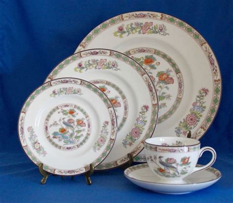 WEDGWOOD KUTANI CRANE CHINA 5 PC PLACE SETTING Pattern #R4464 Discontinued #Wedgwood | Wedgwood ...