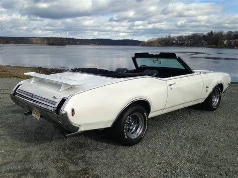 1969 Oldsmobile Cutlass Convertible (Lake Musconetcong, NJ) | OldsmobileCENTRAL.com