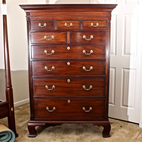 Henkel-Harris Mahogany Heirloom Furniture Highboy Dresser | EBTH